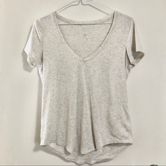 Lululemon Love Tee V - Picture 1 of 1